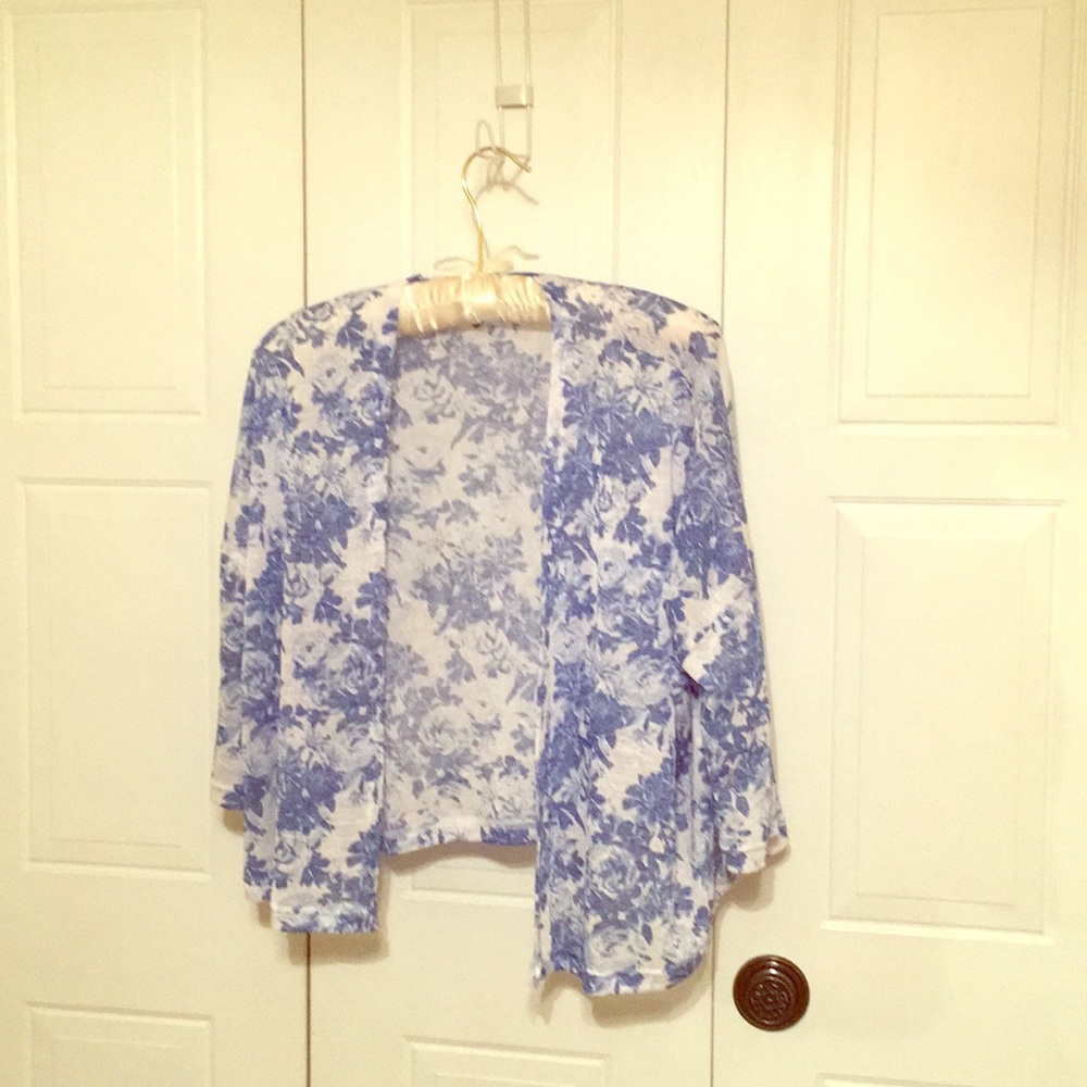 H&M blue and white cardigan